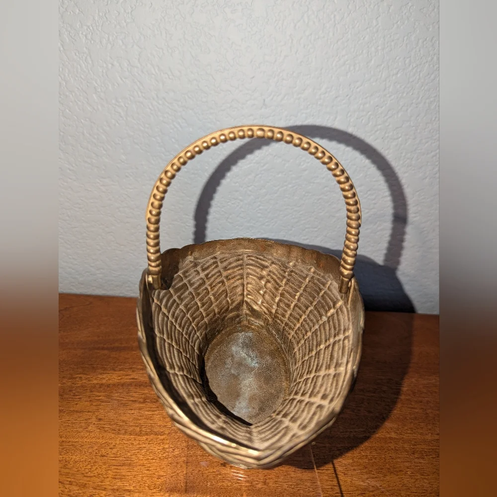 Brass Haku Massiv Messing Basket with Moveable Handle Vintage